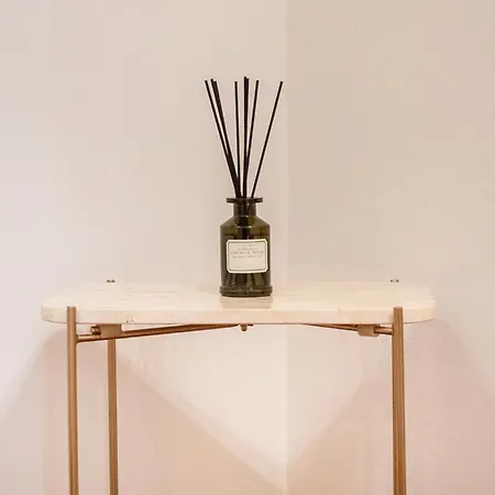 Modernist In The Location, Eixample *