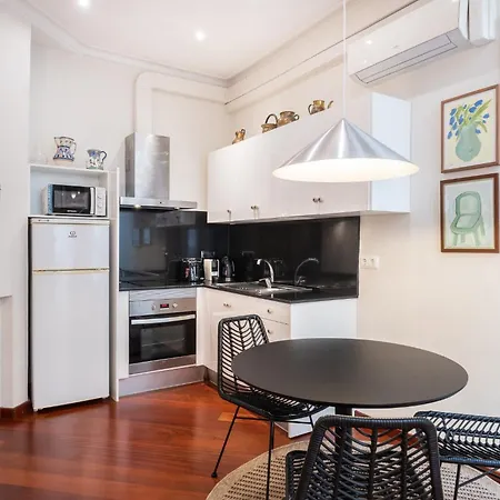 Modernist In The Location, Eixample Βαρκελώνη