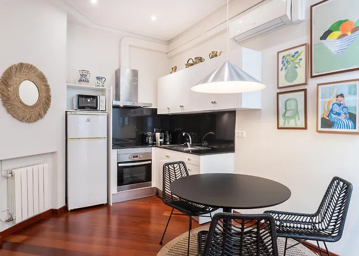 Modernist In The Location, Eixample Βαρκελώνη